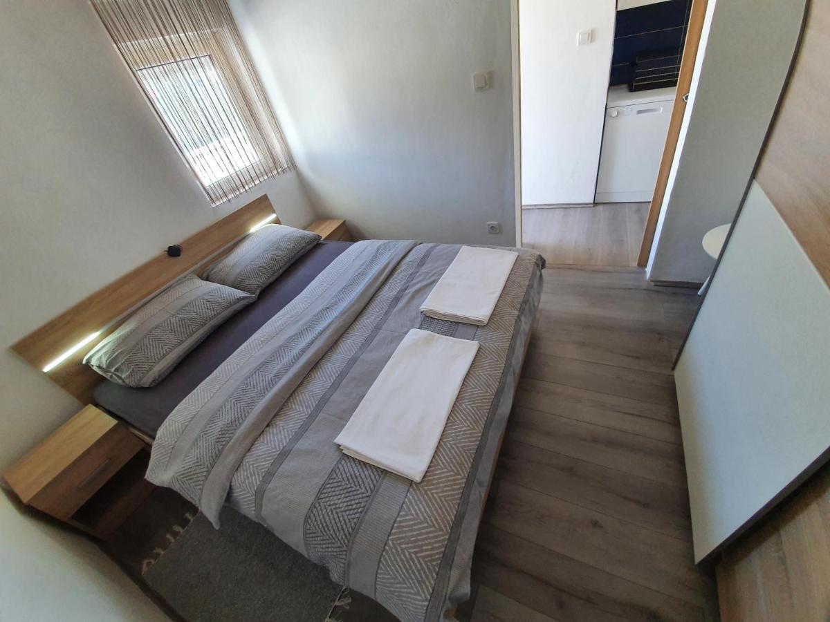 Appartamento 6 M, 50 M Do Plaze Barbat na Rabu Esterno foto
