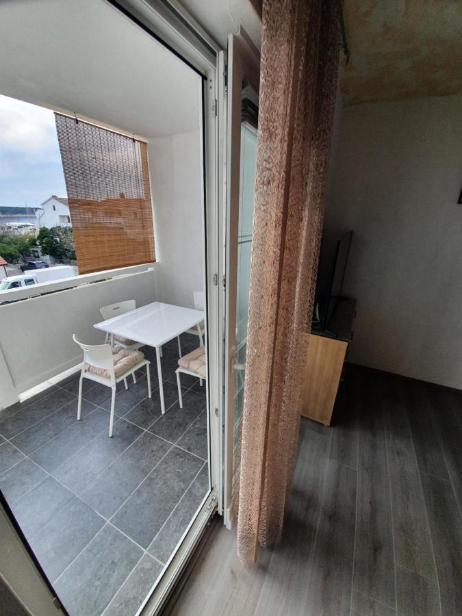 Appartamento 6 M, 50 M Do Plaze Barbat na Rabu Esterno foto