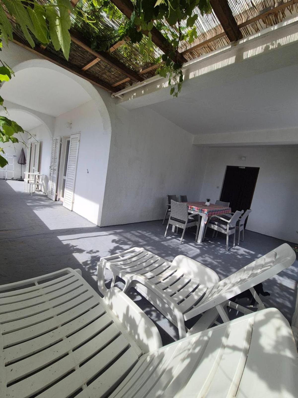 Appartamento 6 M, 50 M Do Plaze Barbat na Rabu Esterno foto
